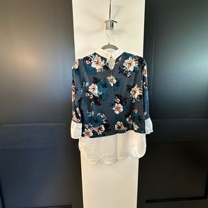 ELLE FLORAL TOP SZ M